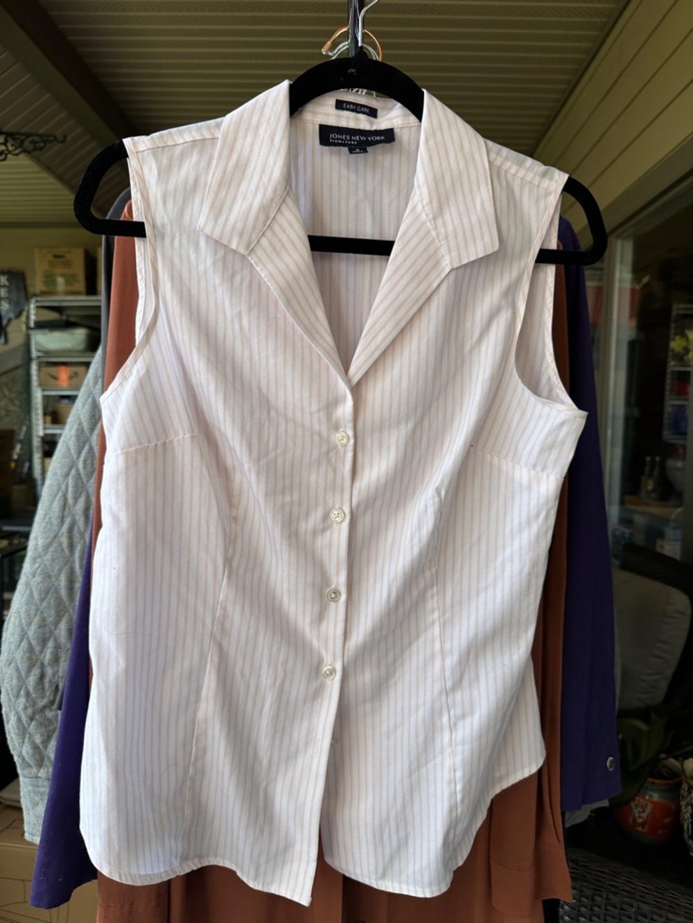 Jones New York Sleeveless Pink Stripe Button-Front Top Medium P2P 19”